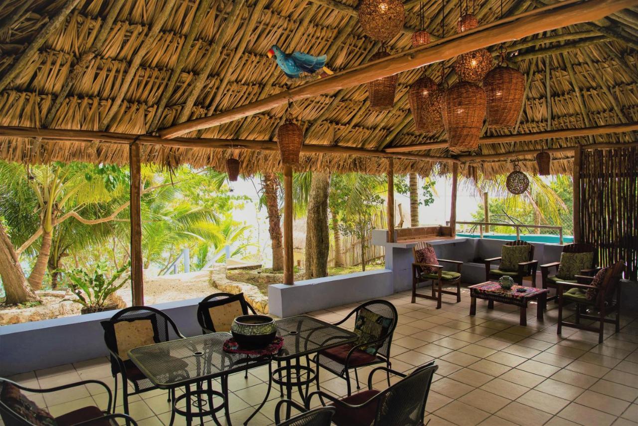 باكالار El Roble Nature Hotel & Lagoon المظهر الخارجي الصورة